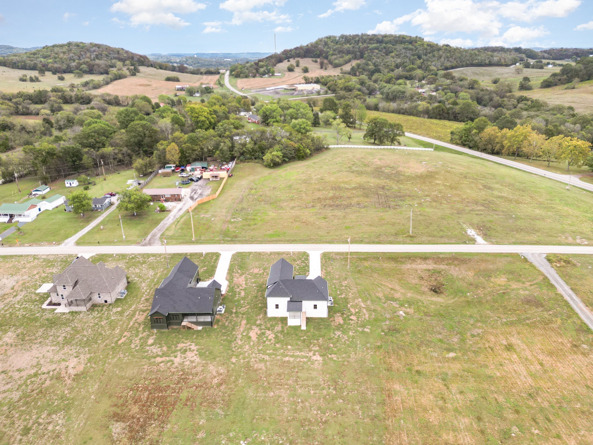 95 Crenshaw Road Hartsville, TN 37074 - Photo 29 of 31 a view of a swimming pool