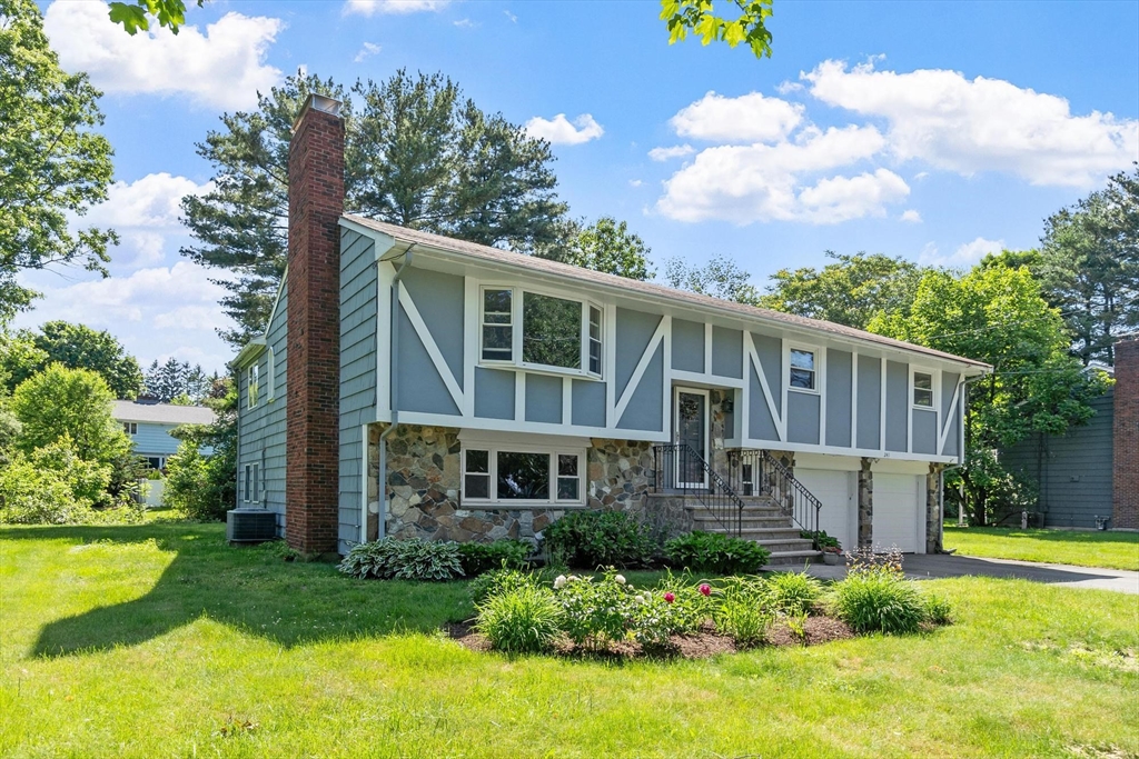 241 Worthen Road East Lexington, MA 02421 - Photo 1 of 21 Gallery Image 1
