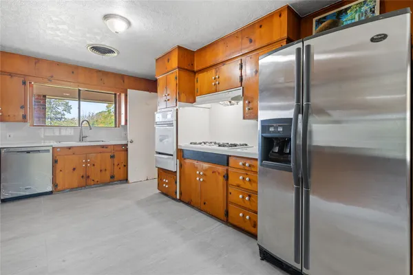 $2,000 | 18125 FM 1484 Road, Conroe, TX 77303