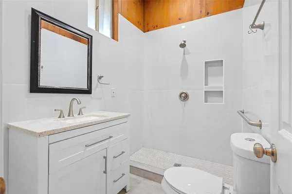 $2,000 | 18125 FM 1484 Road, Conroe, TX 77303