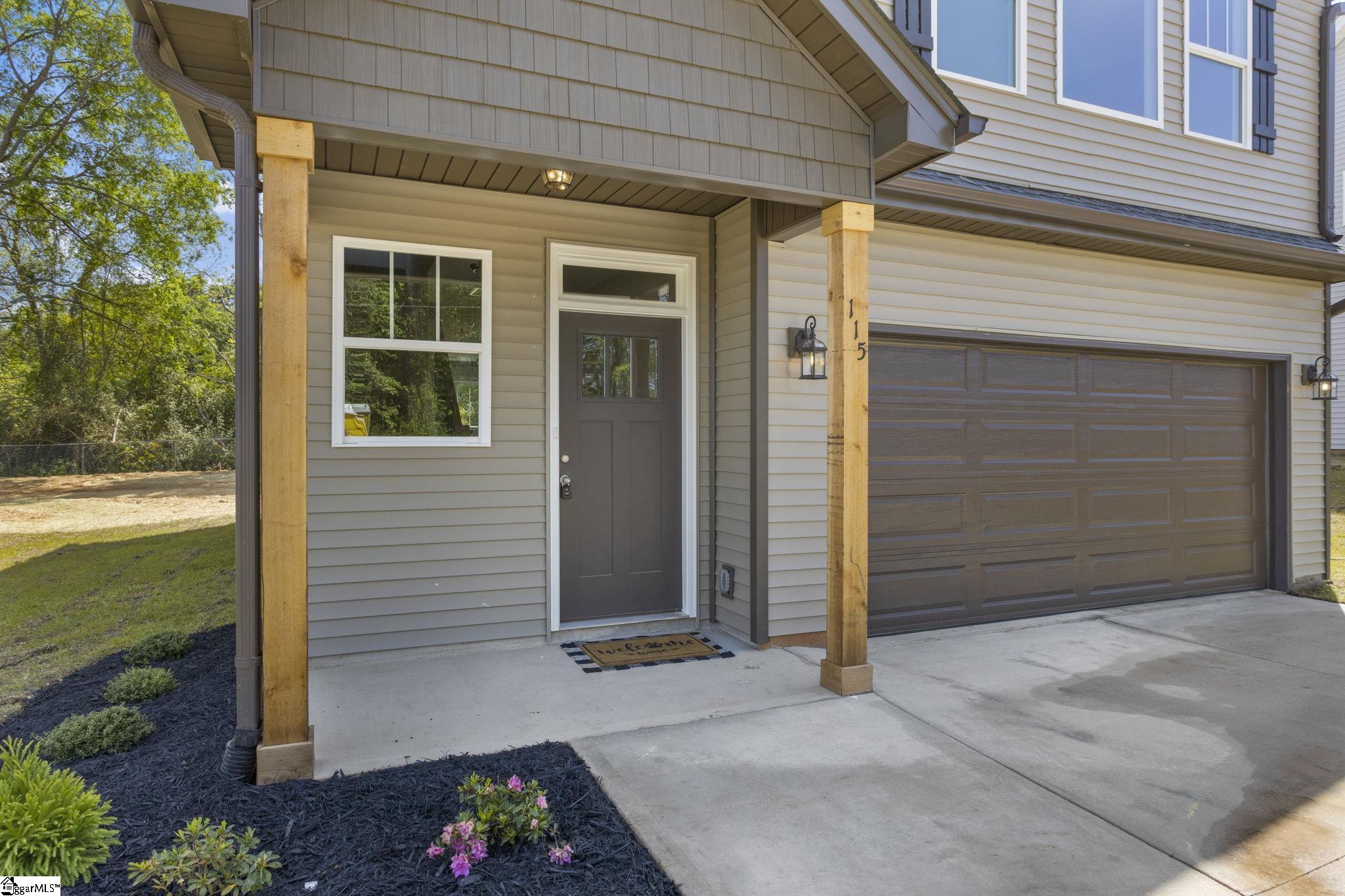 115 Sherwood Road Easley, SC 29640 - Photo 2 of 31