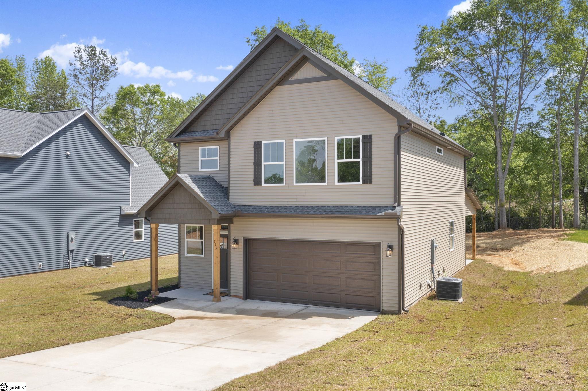 115 Sherwood Road Easley, SC 29640 - Photo 4 of 31