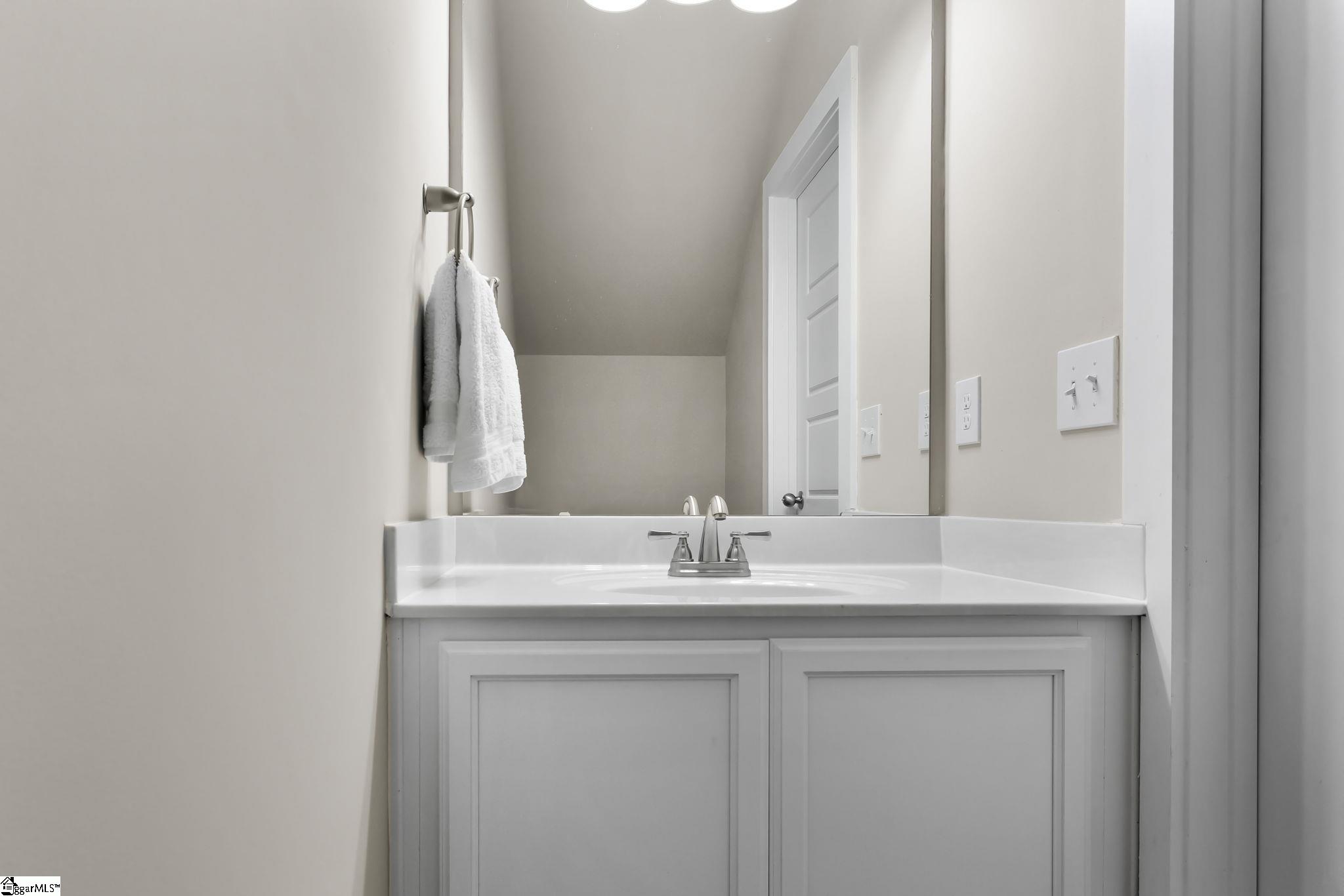 115 Sherwood Road Easley, SC 29640 - Photo 7 of 31