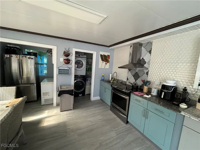 $480,000 | 3907 16th Street West, Lehigh Acres, FL 33971