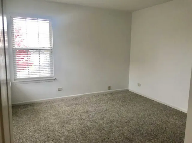 $2,200 | 3009 Kentshire Circle, Naperville, IL 60564