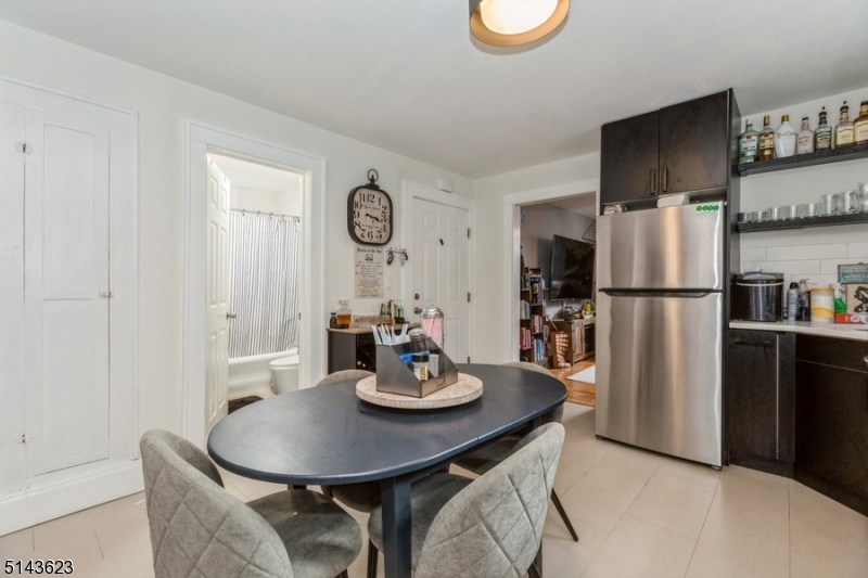 43 Pleasant Way, Unit 1 Montclair, NJ 07042 - Photo 19 of 34