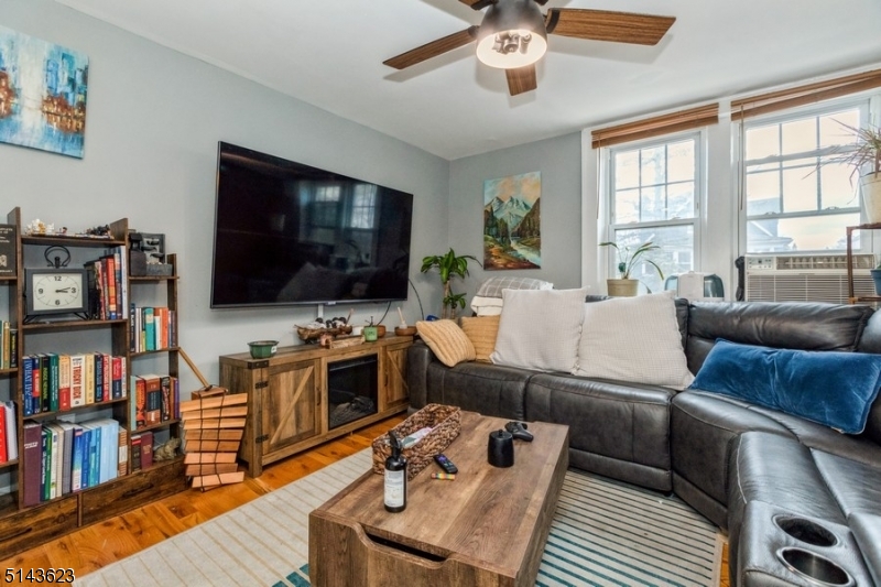 43 Pleasant Way, Unit 1 Montclair, NJ 07042 - Photo 20 of 34