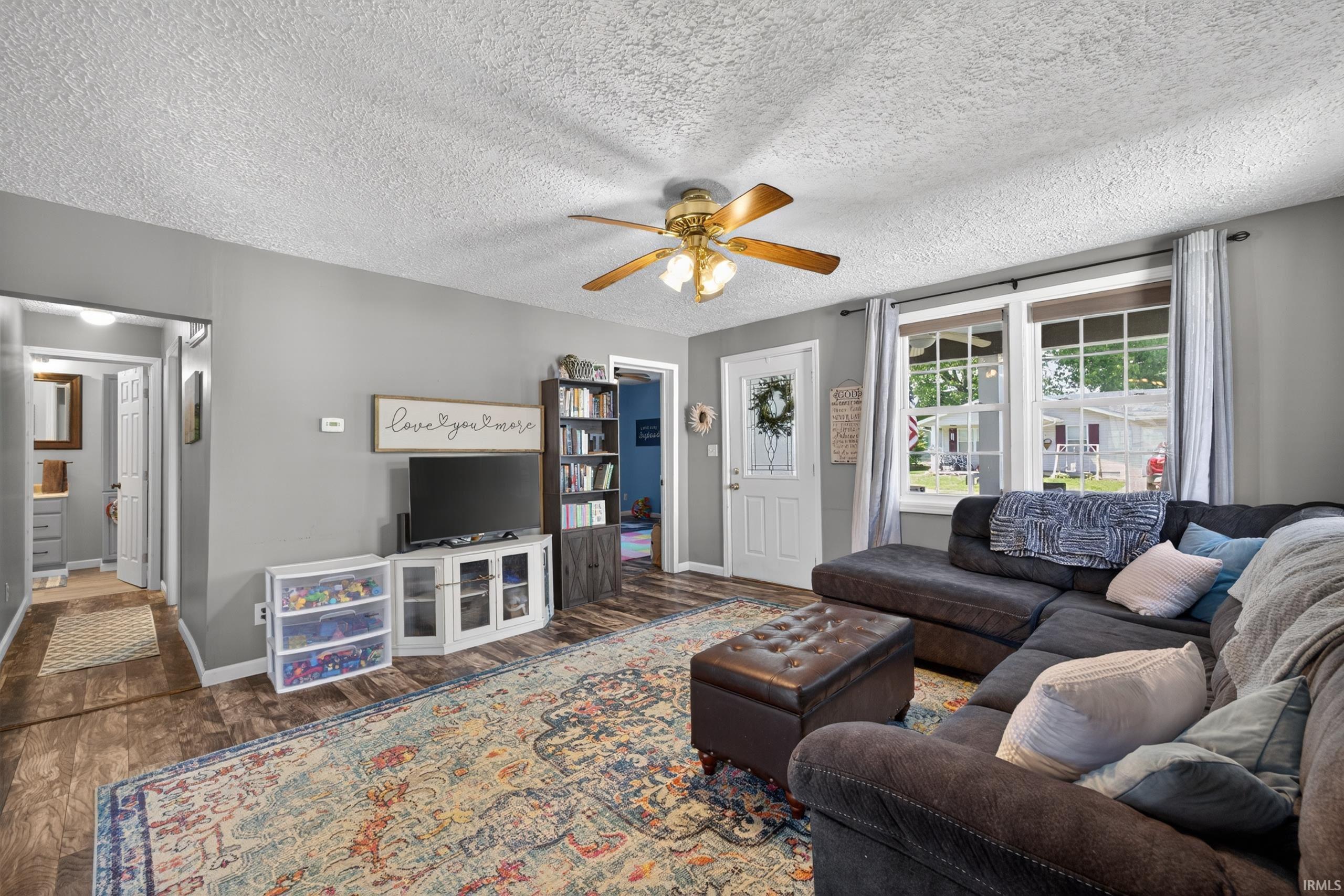 910 West Oak Street Mitchell, IN 47446 - Photo 9 of 36
