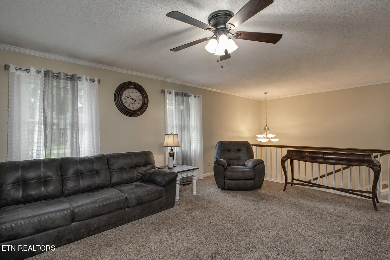 145 Van Stowe Road Harriman, TN 37748 - Photo 28 of 60 28_VanStoweRoad_145_Living02