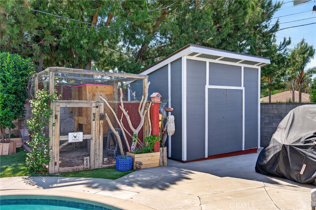 4194 Euclid Court Riverside, CA 92504 - Photo 27 of 29 Custom chicken coop and large custom shed for tools, holiday decorations, and bikes -- you name it and it will likely fit!