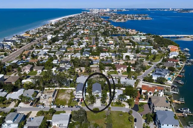 $1,550,000 | 117 6th Street, Belleair Beach, FL 33786