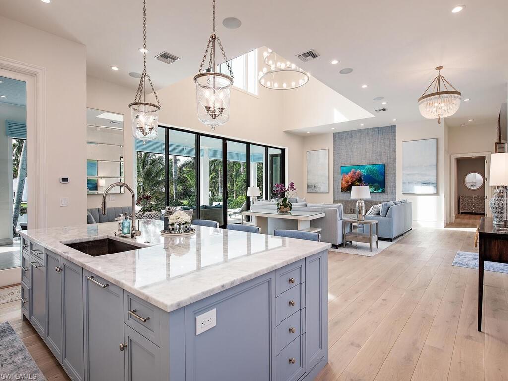 2375 Lantern Lane Naples, FL 34102 - Photo 8 of 45