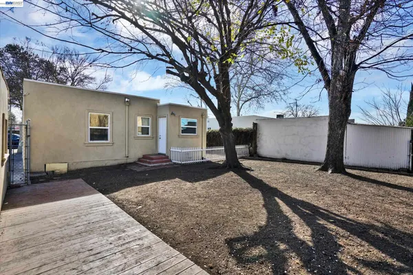 a view of backyard of house