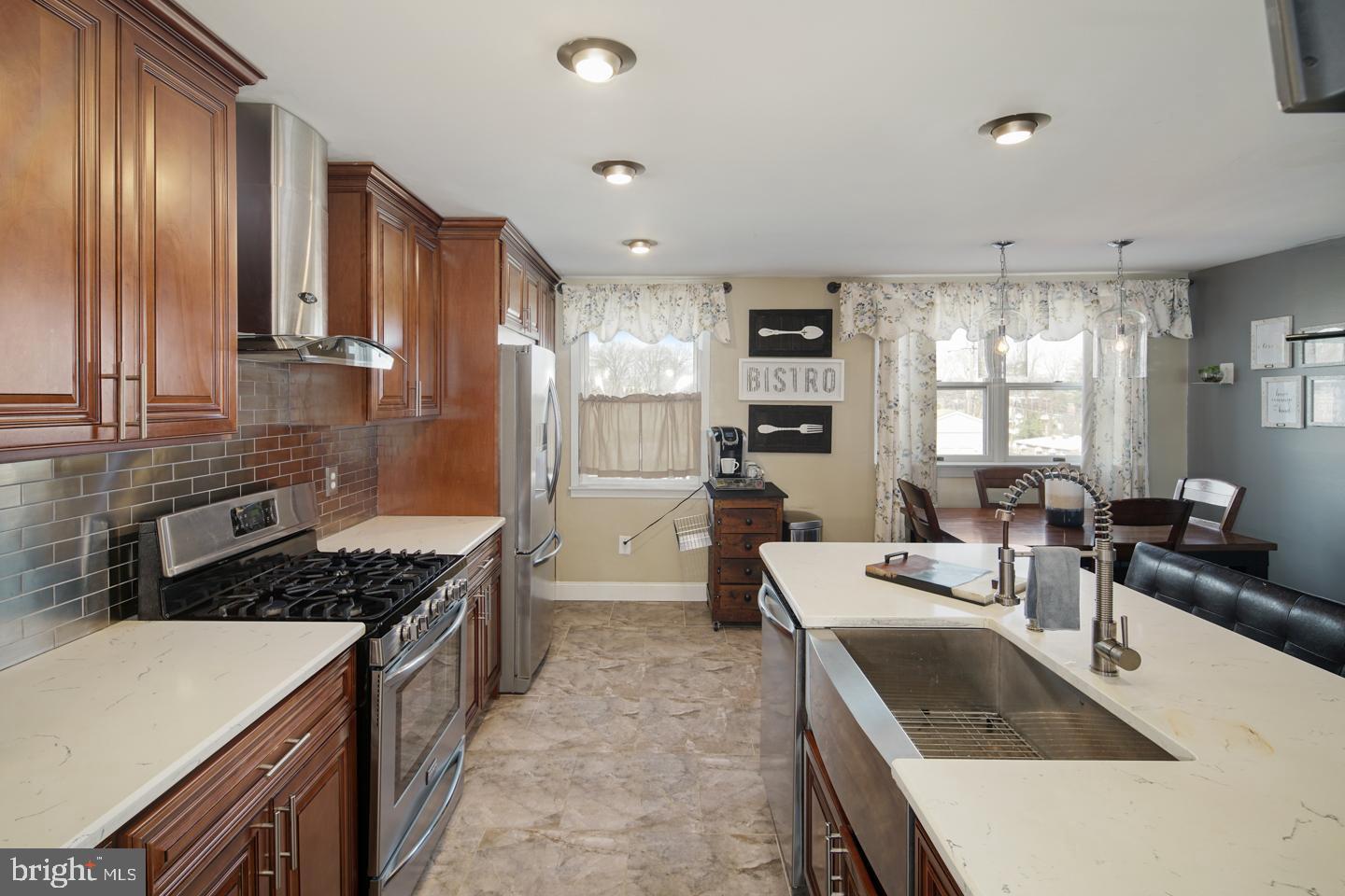 174 Hickory Hill Road Philadelphia, PA 19154 - Photo 8 of 27