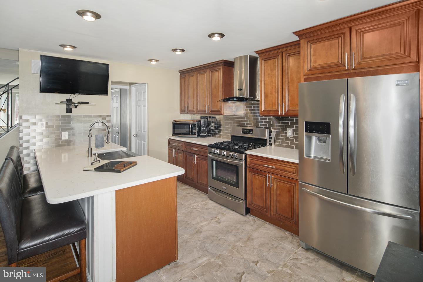 174 Hickory Hill Road Philadelphia, PA 19154 - Photo 9 of 27