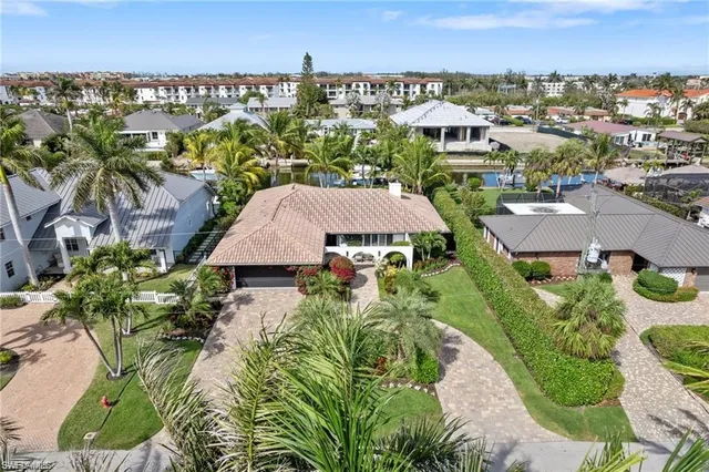 $2,869,997 | 1515 Osprey Avenue, Naples, FL 34102