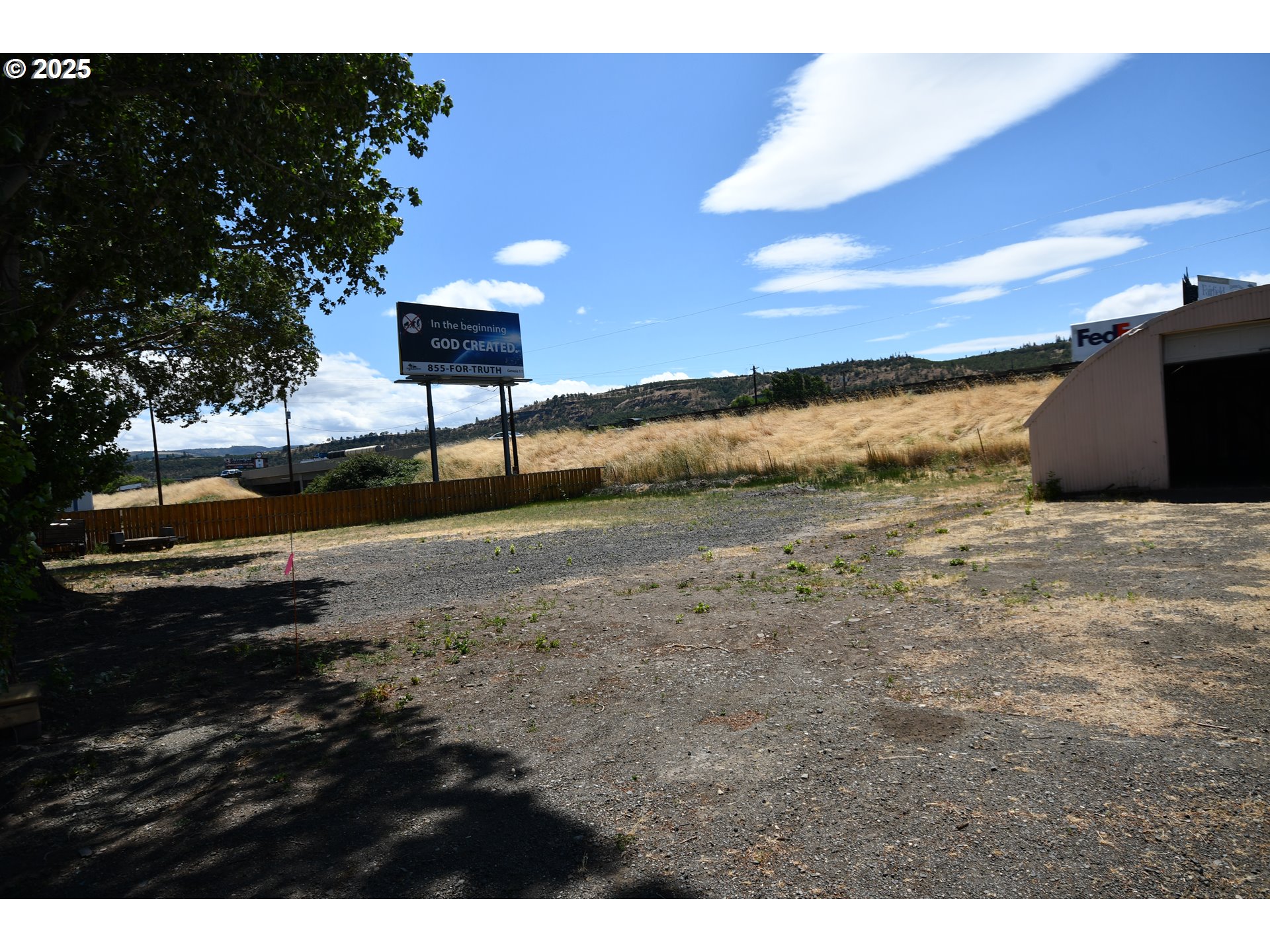 West 2nd Street The Dalles, OR 97058 - Photo 28 of 31 a view of a street