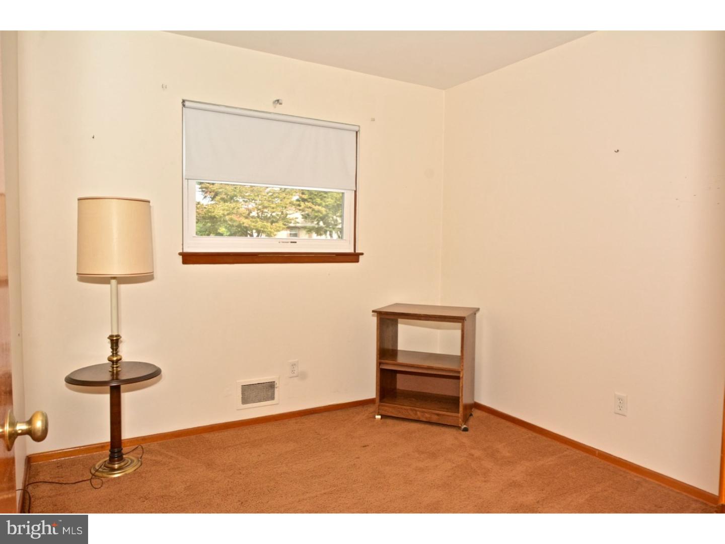 8 Stoneham Road Ewing, NJ 08638 - Photo 12 of 19 Gallery Image 12
