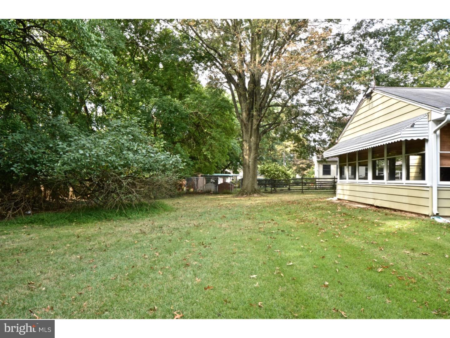 8 Stoneham Road Ewing, NJ 08638 - Photo 18 of 19 Gallery Image 18