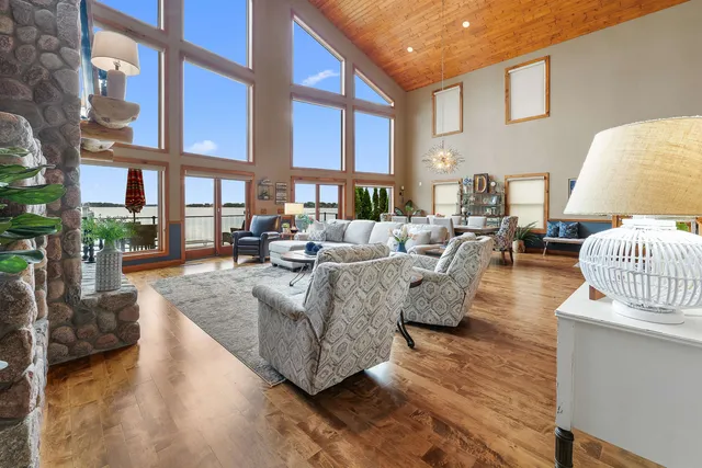 $1,299,000 | N10638 Howard Drive East, Fox Lake, WI 53933