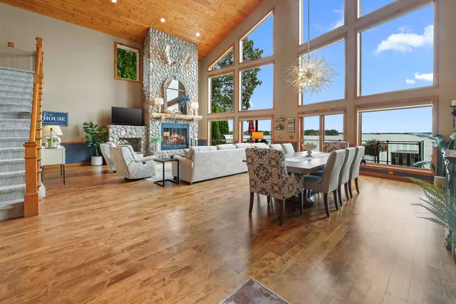 $1,299,000 | N10638 Howard Drive East, Fox Lake, WI 53933