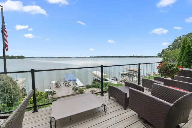 $1,299,000 | N10638 Howard Drive East, Fox Lake, WI 53933