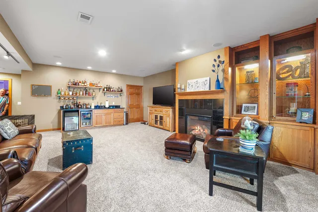 $1,299,000 | N10638 Howard Drive East, Fox Lake, WI 53933