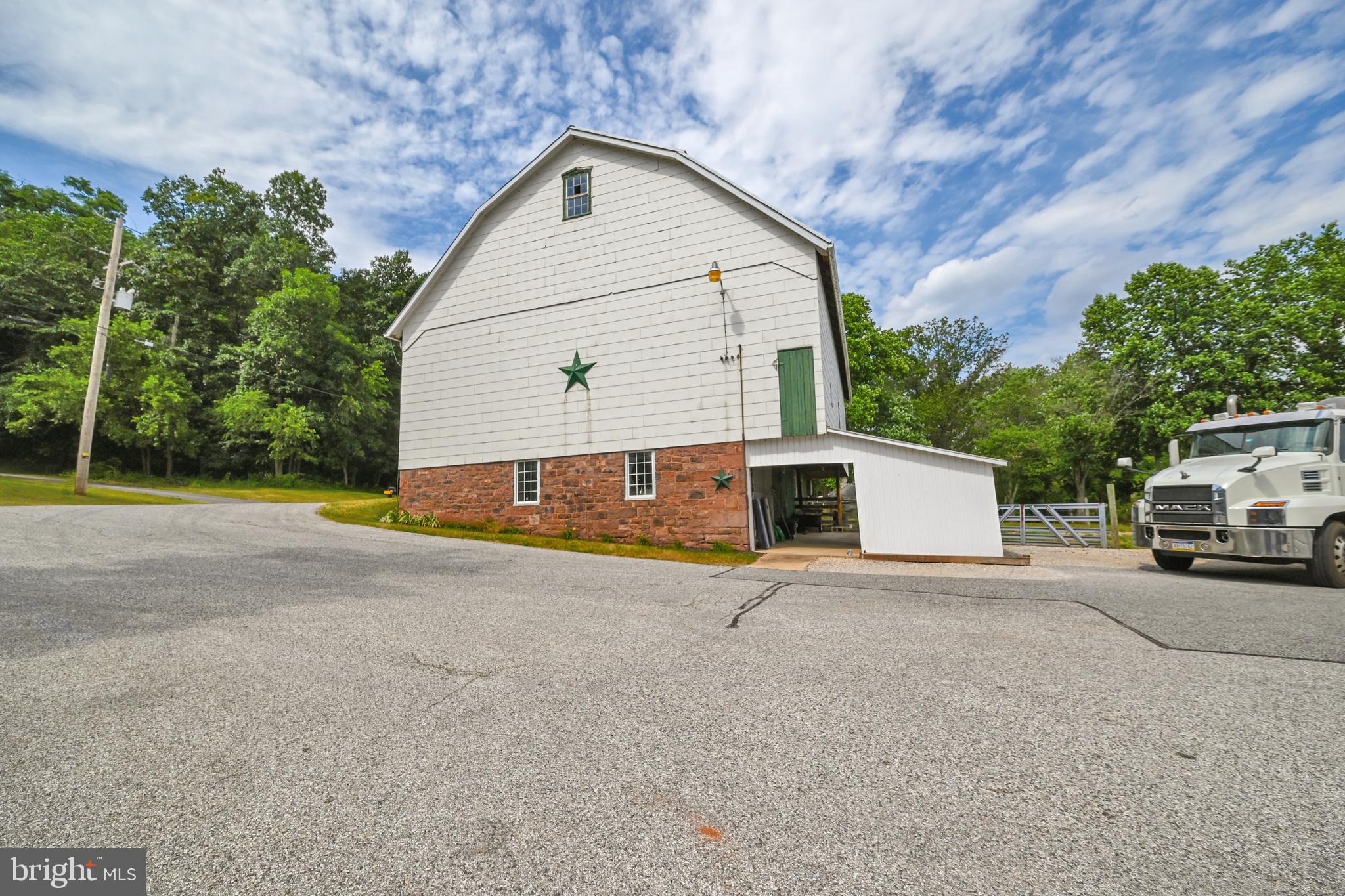 2890 Blackberry Road Dover, PA 17315 - Photo 49 of 63