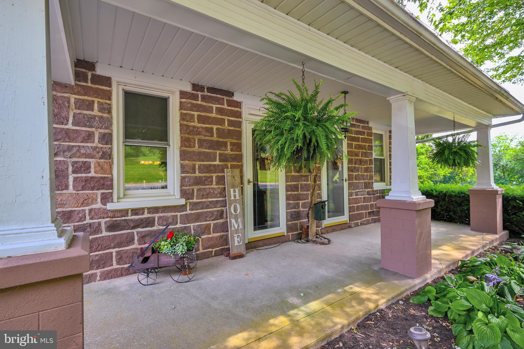 2890 Blackberry Road Dover, PA 17315 - Photo 5 of 63