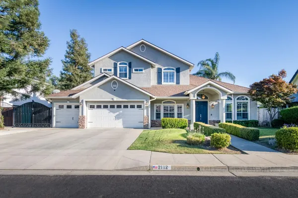 $739,000 | 2112 Austin Avenue, Clovis, CA 93611
