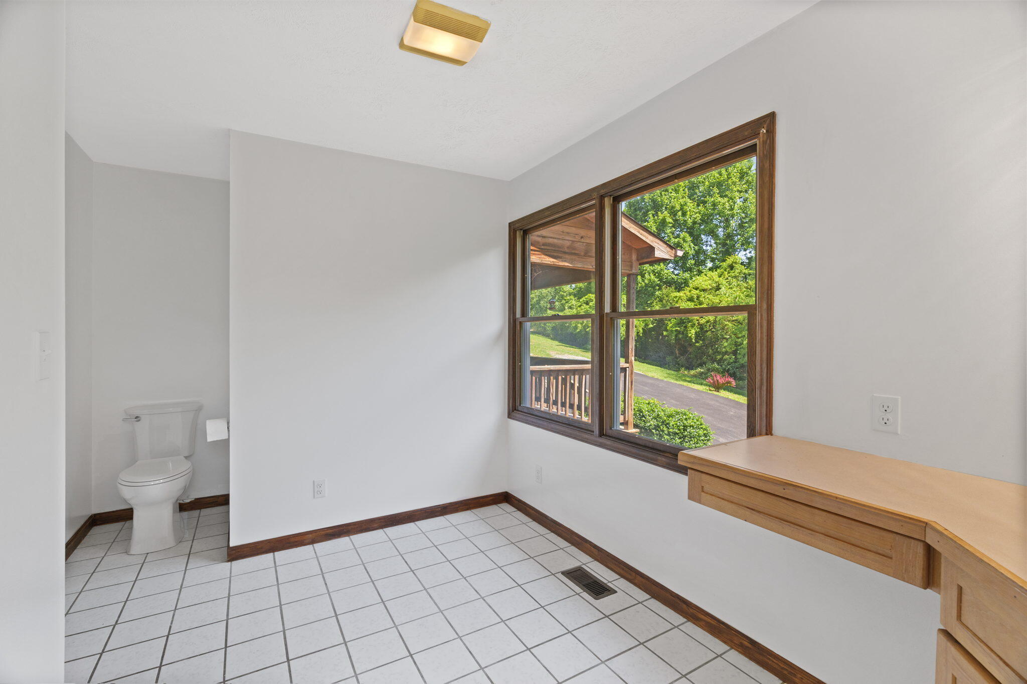 837 Pemberton Road Bristol, TN 37620 - Photo 32 of 53 web_DSC06331 (1)