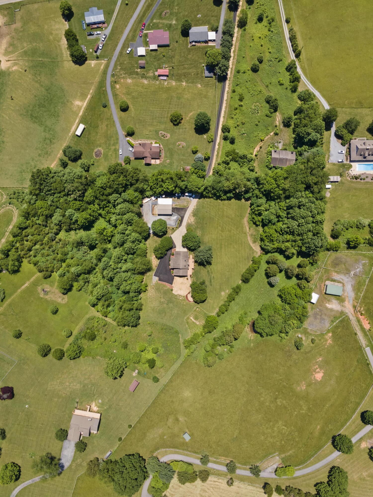 837 Pemberton Road Bristol, TN 37620 - Photo 43 of 53 web_DJI_0138