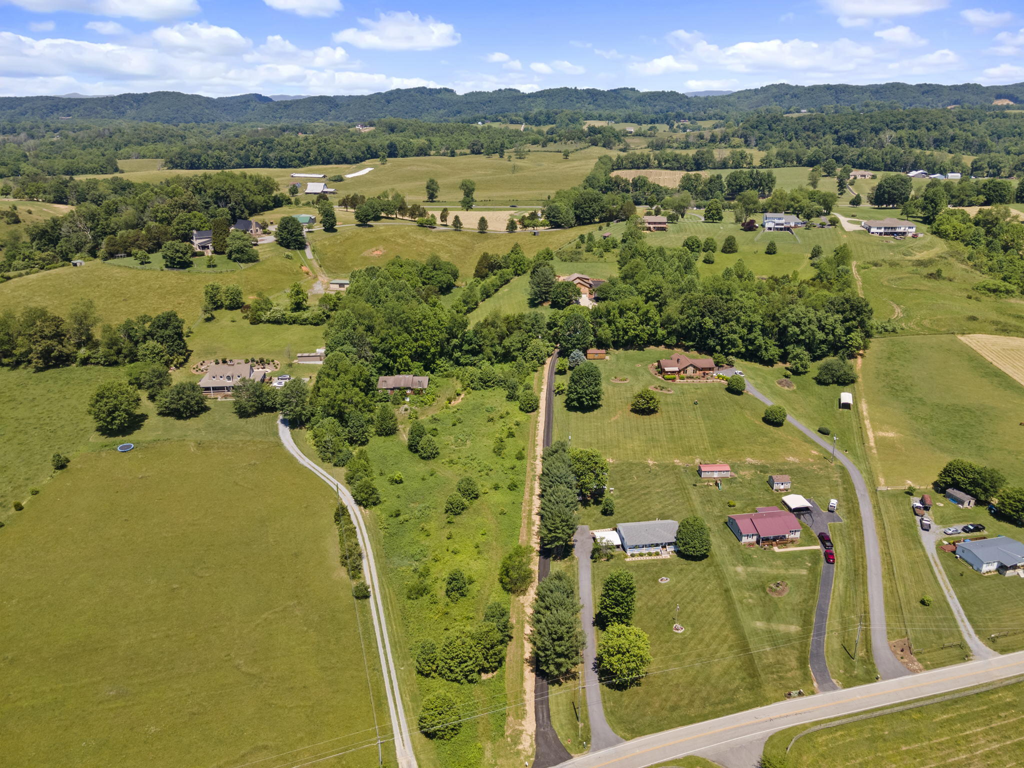 837 Pemberton Road Bristol, TN 37620 - Photo 48 of 53 web_DJI_0103