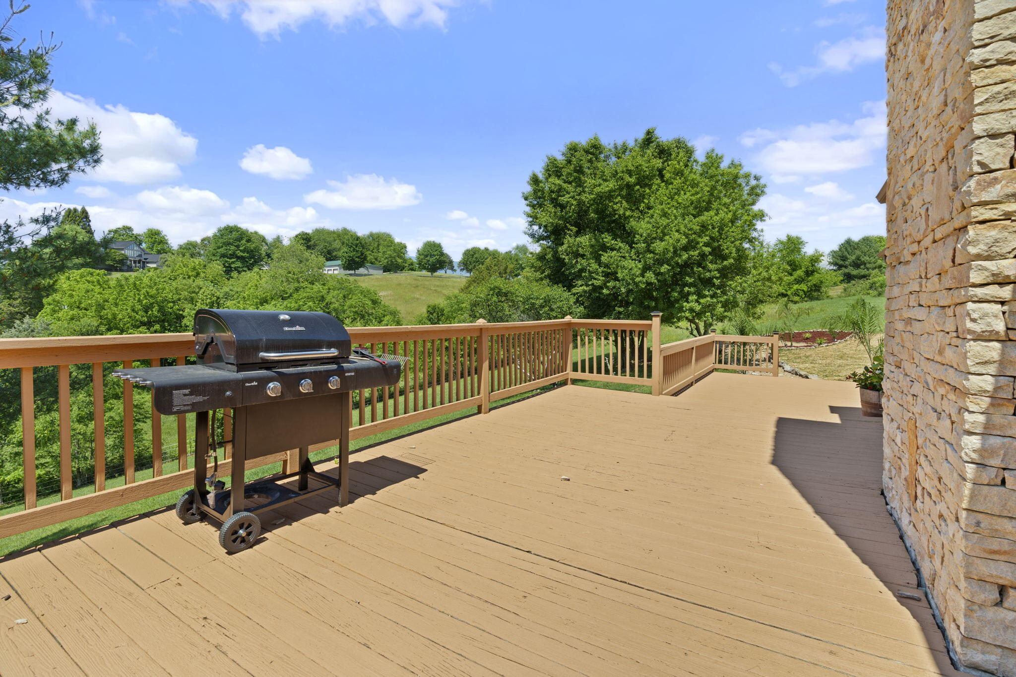 837 Pemberton Road Bristol, TN 37620 - Photo 10 of 53 web_DSC06421