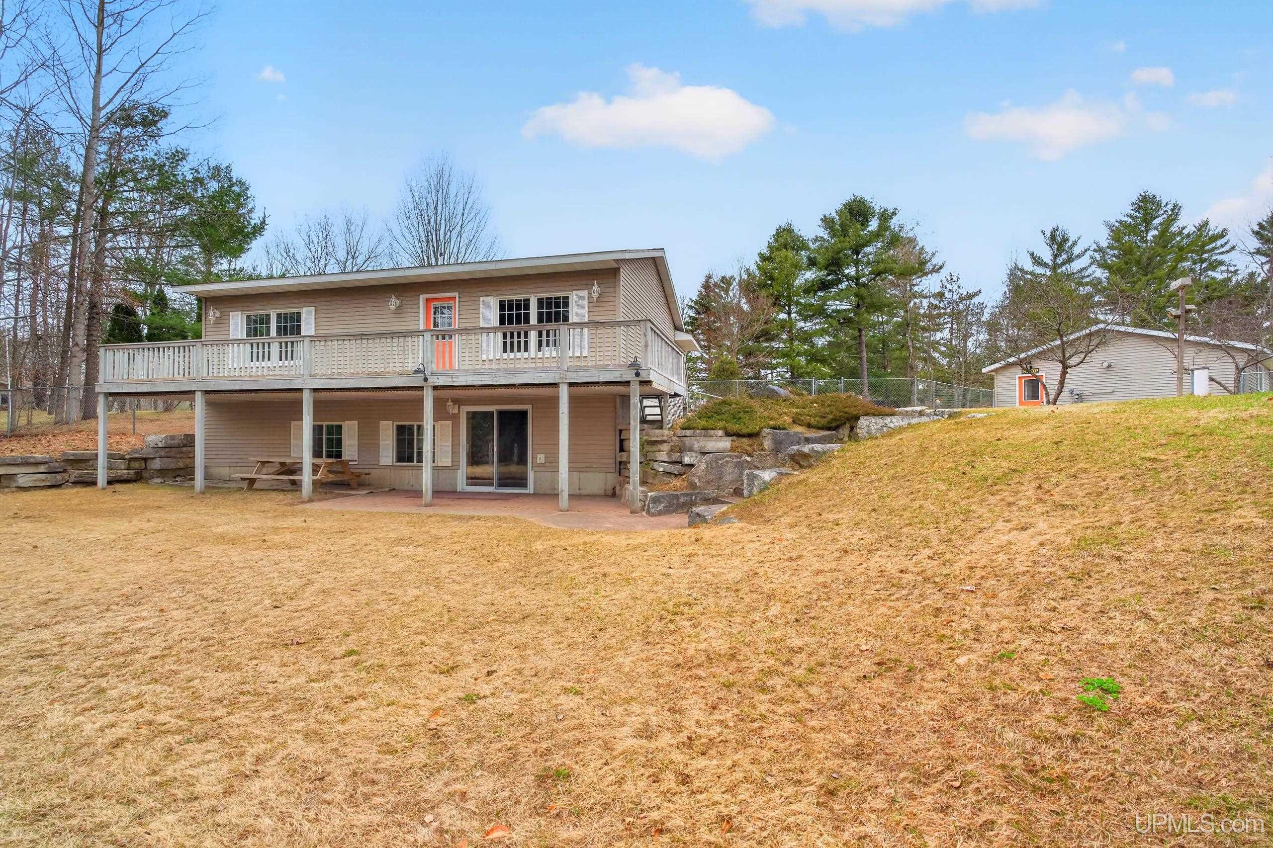 7643 Rivers Bend Drive Manistique, MI 49854 - Photo 8 of 40