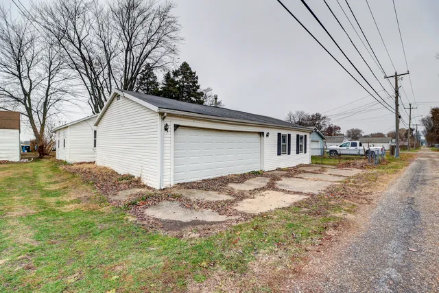 a view of backyard of house