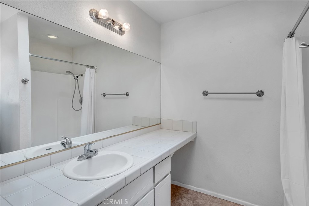 15155 Apache Road Apple Valley, CA 92307 - Photo 24 of 32