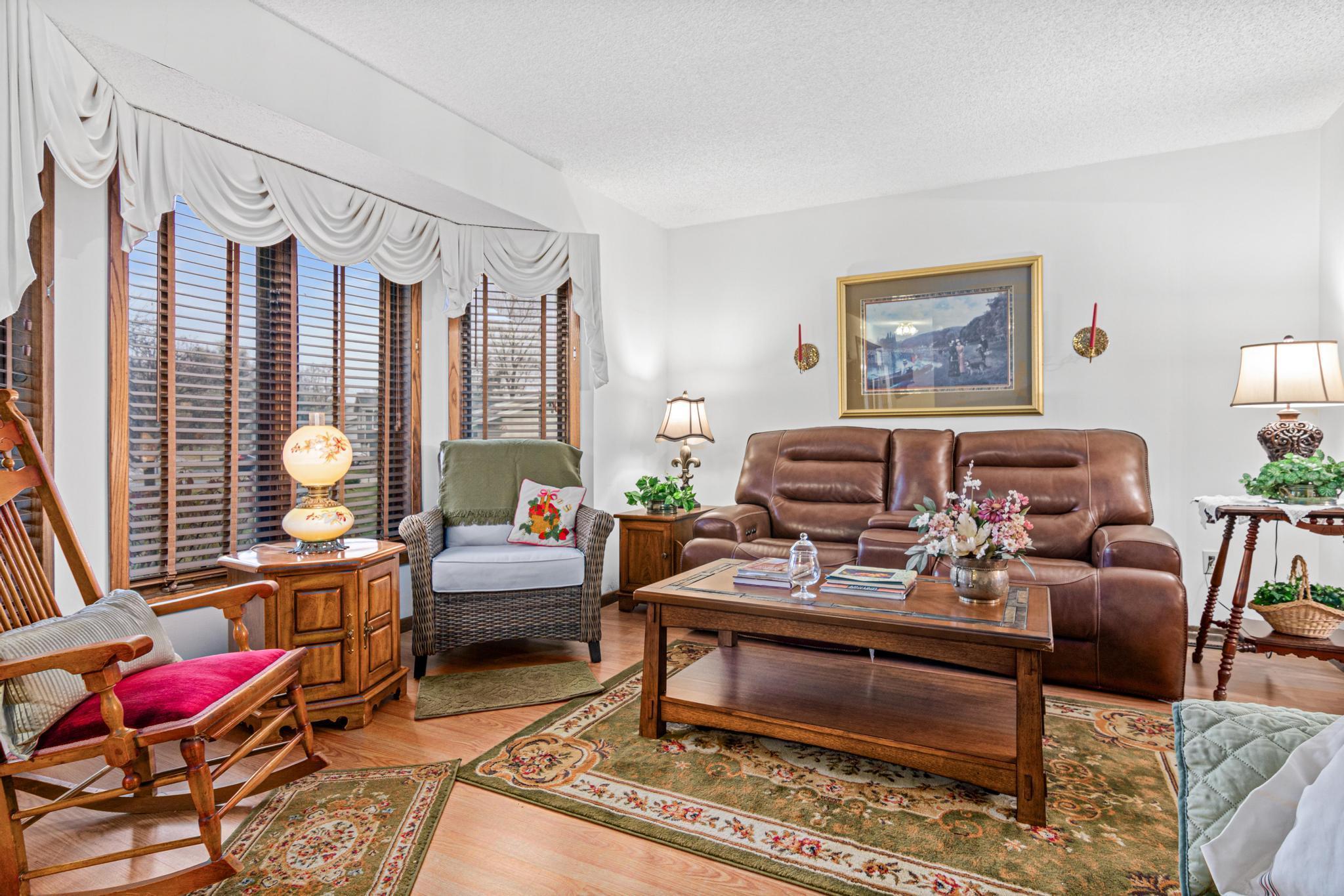 4936 Poppy Lane Edina, MN 55435 - Photo 3 of 28