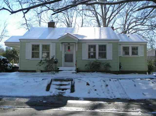 406 Davidson Street Clinton, SC 29325 - Photo 1 of 7 Gallery Image 1