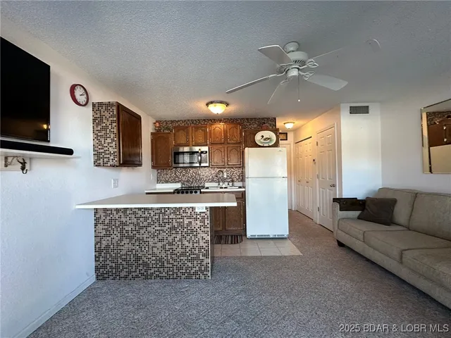 $179,900 | 5655 Heron Bay, Unit B102, Osage Beach, MO 65065