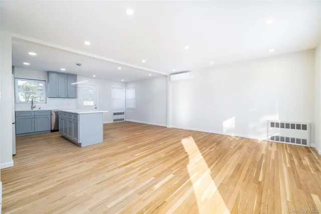 $5,500 | 29 West Avenue, Hicksville, NY 11801