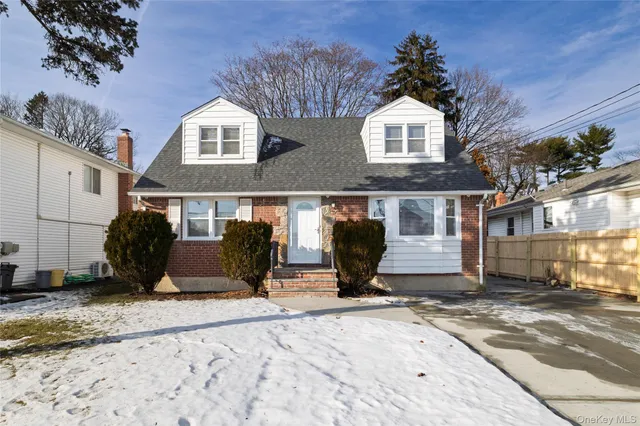 $5,500 | 29 West Avenue, Hicksville, NY 11801