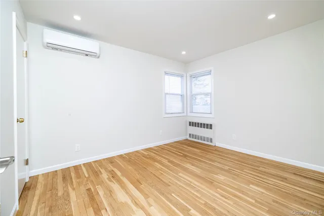 $5,500 | 29 West Avenue, Hicksville, NY 11801