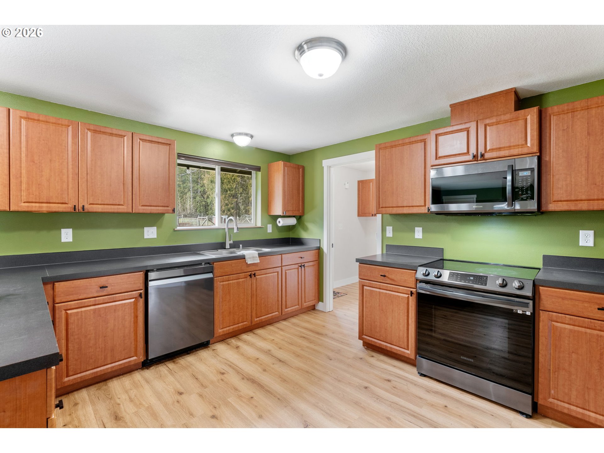 121 Fords Crossing Carson, WA 98610 - Photo 12 of 47 Kitchen