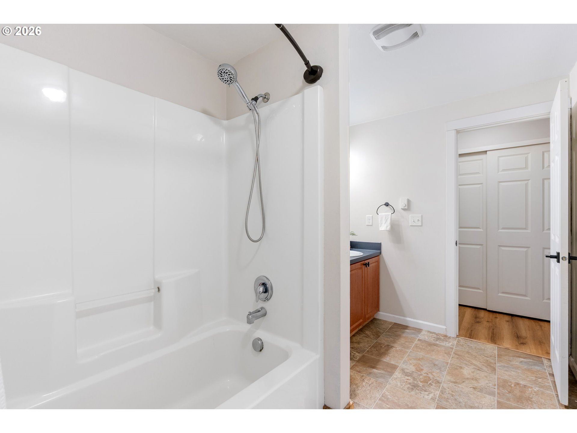 121 Fords Crossing Carson, WA 98610 - Photo 25 of 47 Bathroom