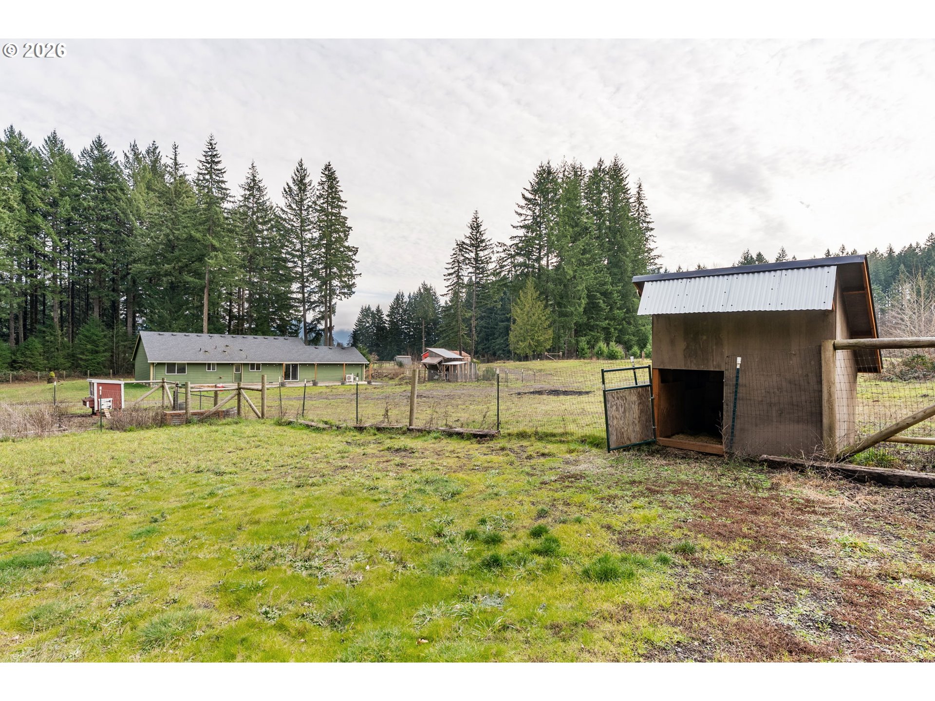 121 Fords Crossing Carson, WA 98610 - Photo 37 of 47 Stable