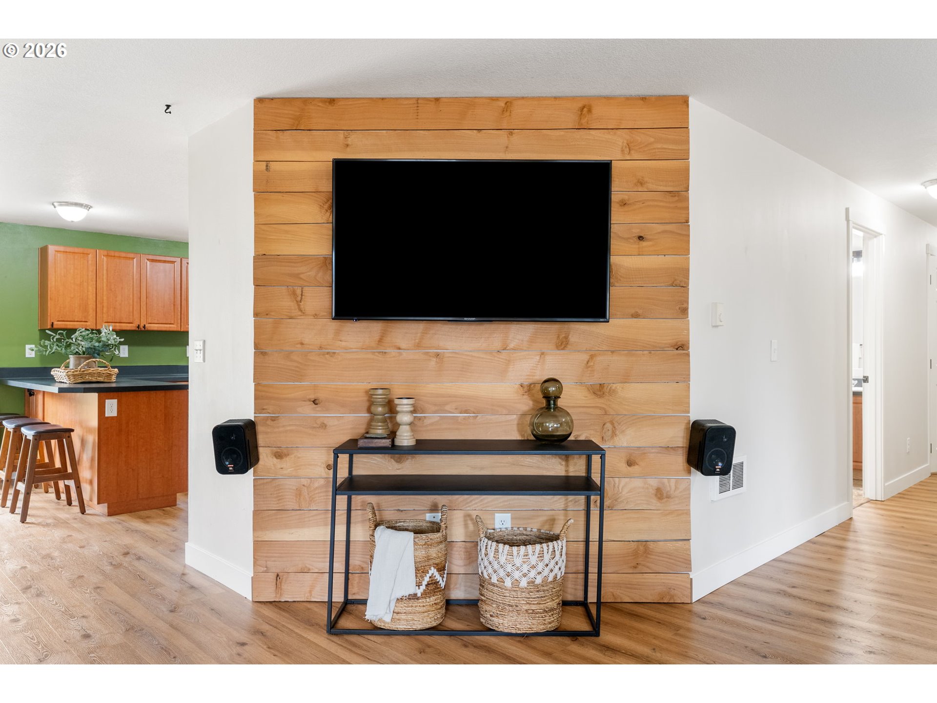 121 Fords Crossing Carson, WA 98610 - Photo 8 of 47 Living Room