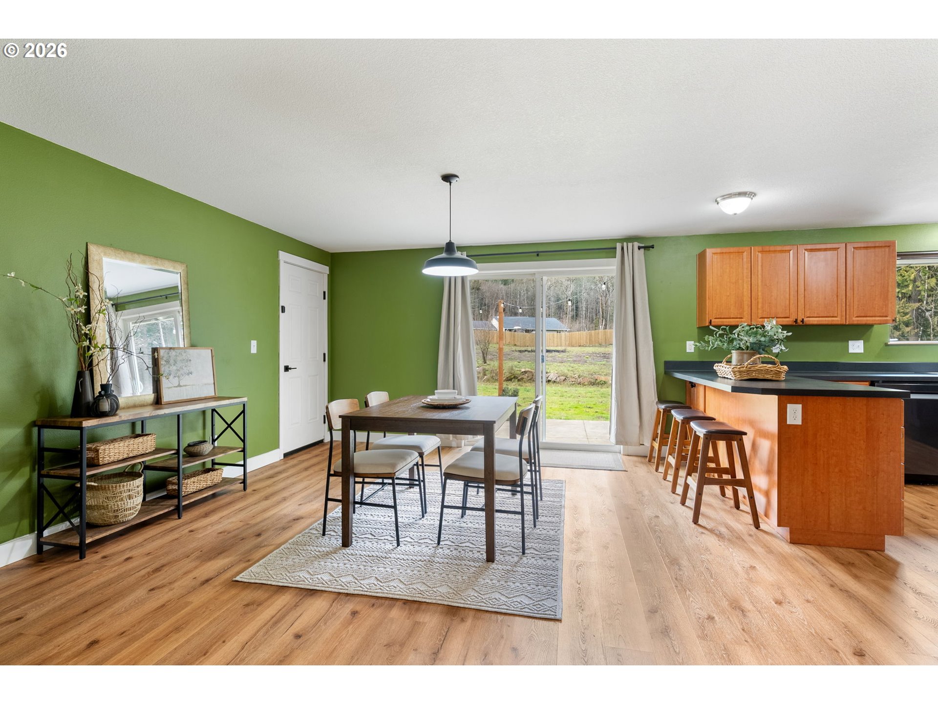 121 Fords Crossing Carson, WA 98610 - Photo 9 of 47 Dining Room