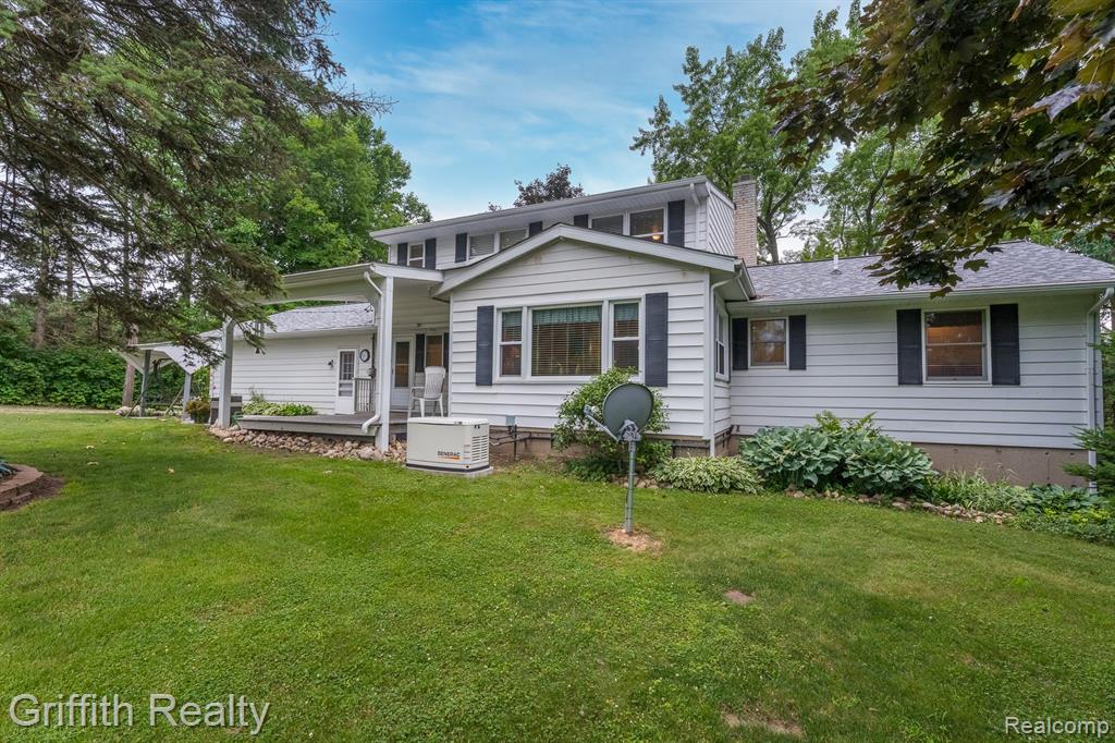 6120 Denton Hill Road Fenton, MI 48430 - Photo 2 of 59 Gallery Image 2