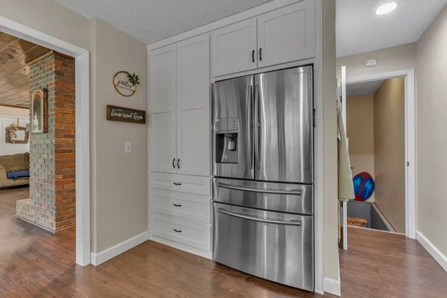 a view of front door and porch